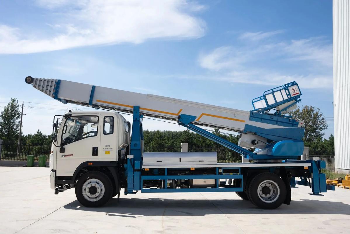 泰顺县云梯上料车租赁费用