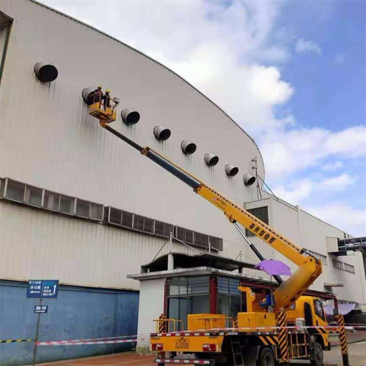 泰顺县高空作业车出租服务：专业广告牌安装解决方案